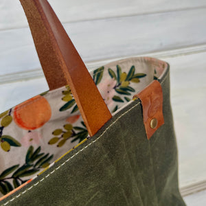 The Grab + Go Tote